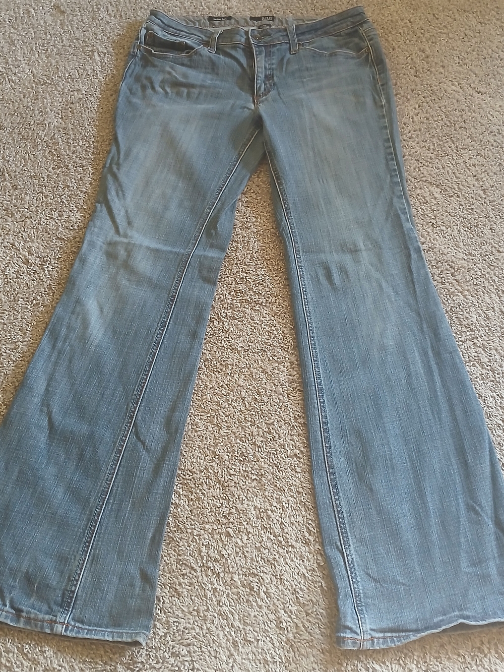 a.n.a Women's Light Blue Flared Jeans